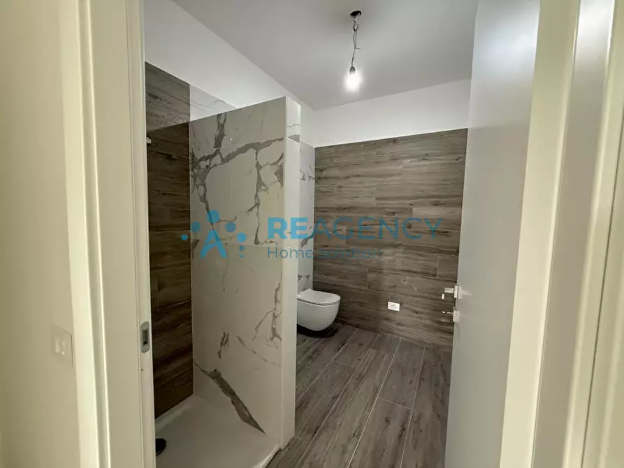 Immagine 11 di Appartamento in vendita  in Viale Italia a Creazzo