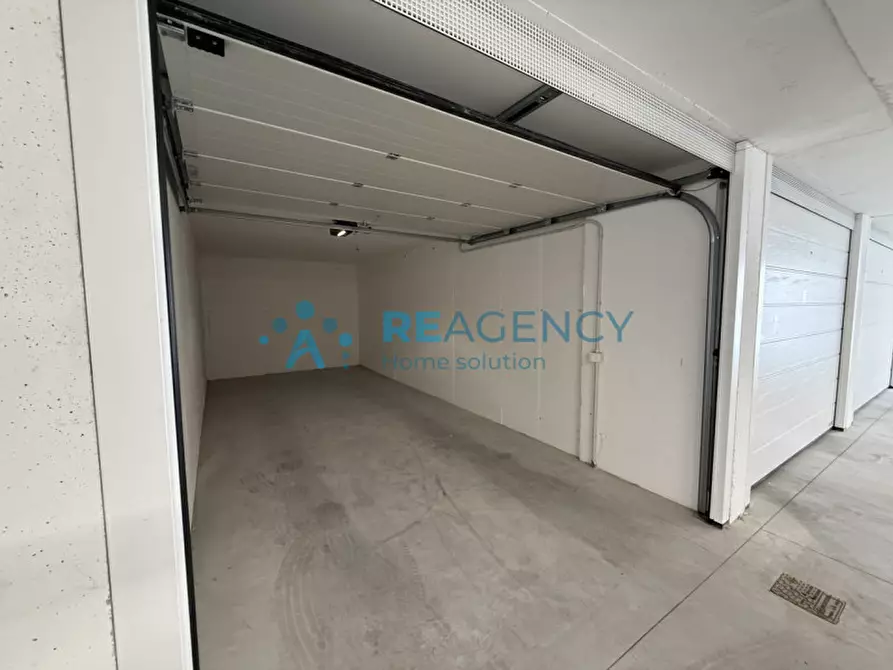 Immagine 16 di Appartamento in vendita  in Viale Italia a Creazzo