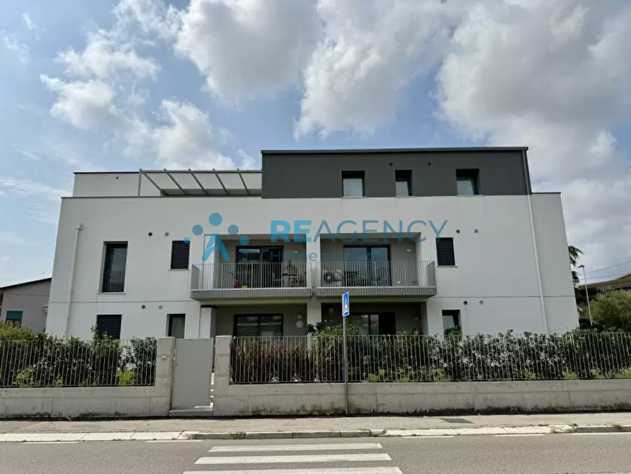 Immagine 21 di Appartamento in vendita  in Viale Italia a Creazzo