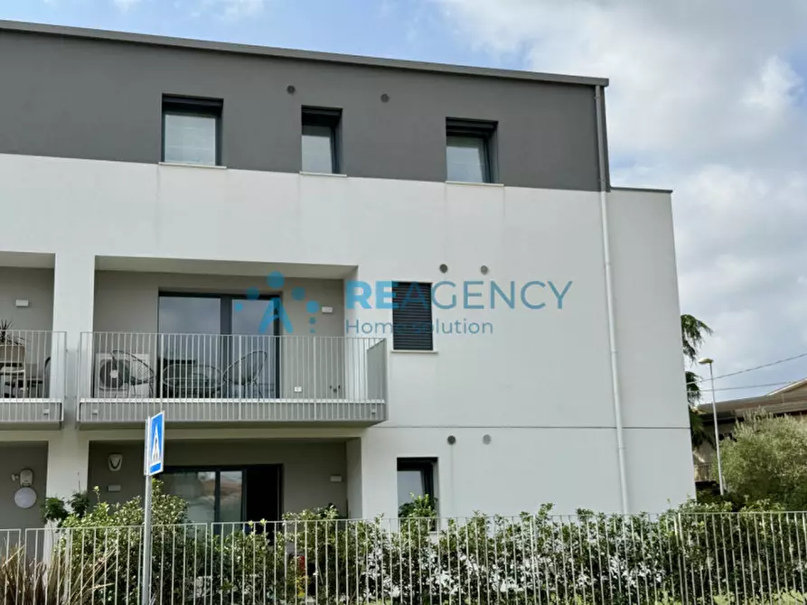 Immagine 22 di Appartamento in vendita  in Viale Italia a Creazzo