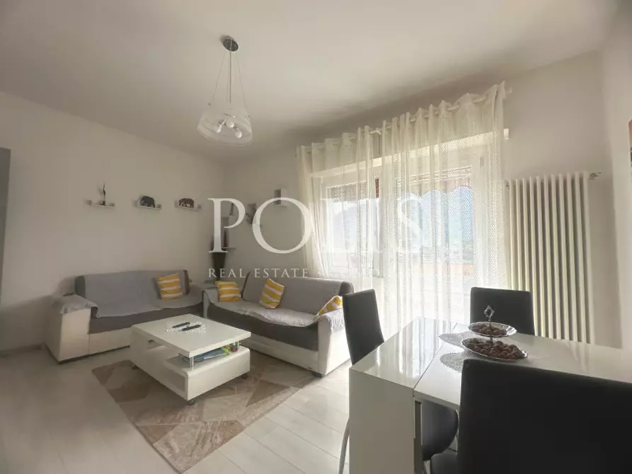 Immagine 2 di Appartamento in vendita  in VIA SANTA MARTA a Como