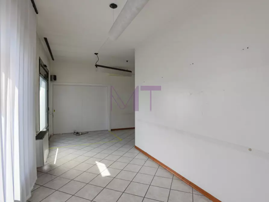 Immagine 16 di Ufficio in affitto  in Viale Venezia Giulia a Cormons