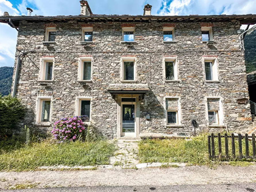 Immagine 2 di Casa indipendente in vendita  in via Camproso 1 a Campertogno