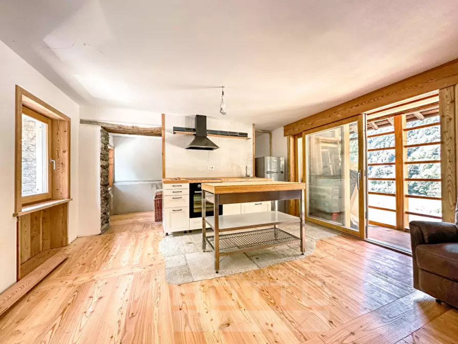 Immagine 10 di Casa indipendente in vendita  in via Camproso 1 a Campertogno