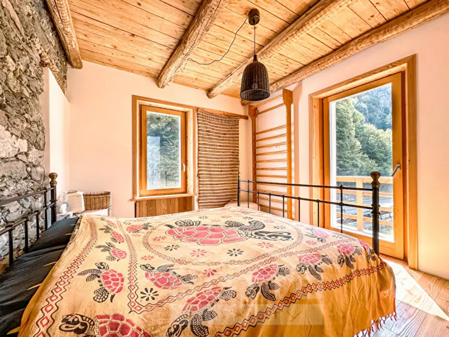 Immagine 12 di Casa indipendente in vendita  in via Camproso 1 a Campertogno