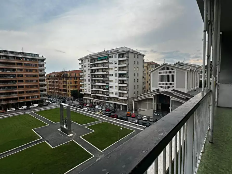 Immagine 3 di Appartamento in vendita  in Piazza Martiri a Savona
