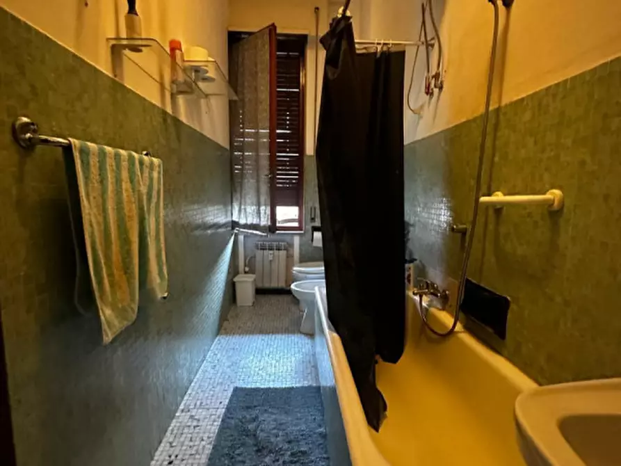 Immagine 10 di Appartamento in vendita  in Piazza Martiri a Savona