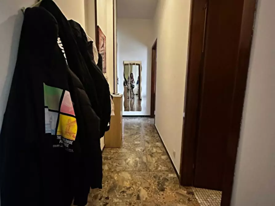 Immagine 11 di Appartamento in vendita  in Piazza Martiri a Savona