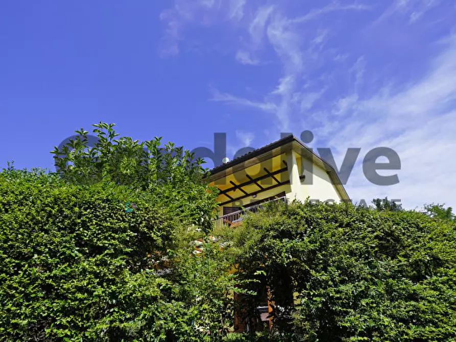 Immagine 5 di Appartamento in vendita  in via borgo alto a Puegnago Sul Garda