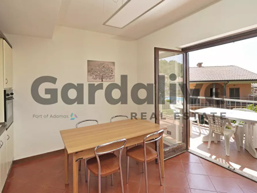 Immagine 8 di Appartamento in vendita  in via borgo alto a Puegnago Sul Garda