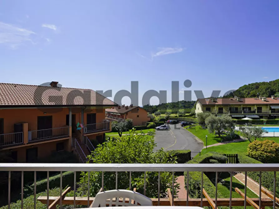 Immagine 10 di Appartamento in vendita  in via borgo alto a Puegnago Sul Garda