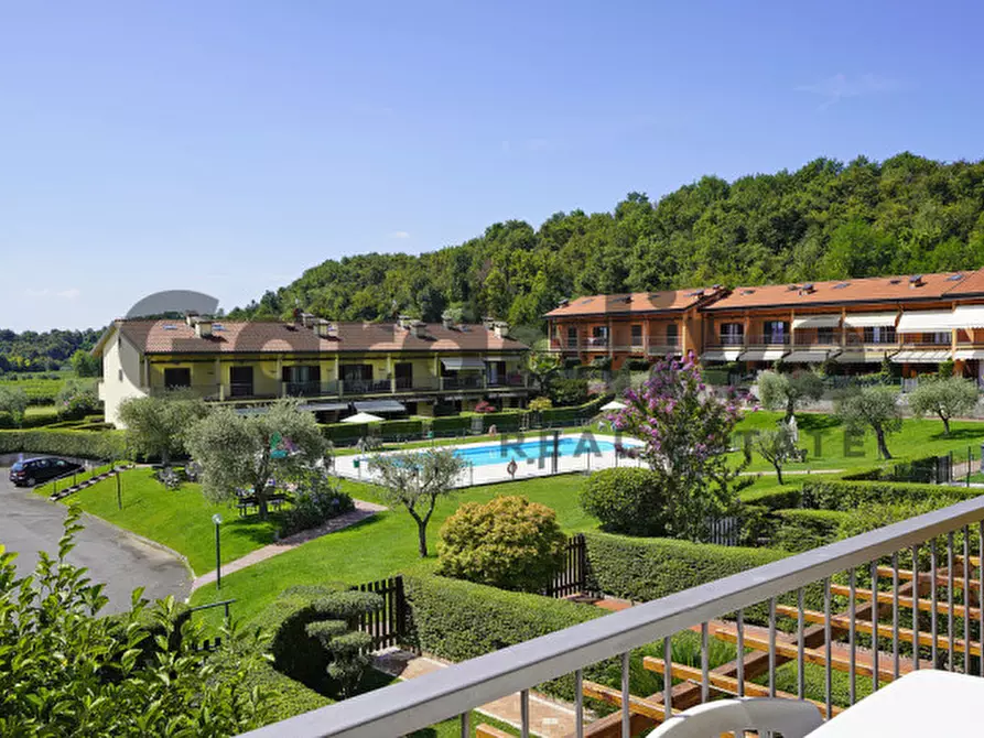 Immagine 12 di Appartamento in vendita  in via borgo alto a Puegnago Sul Garda