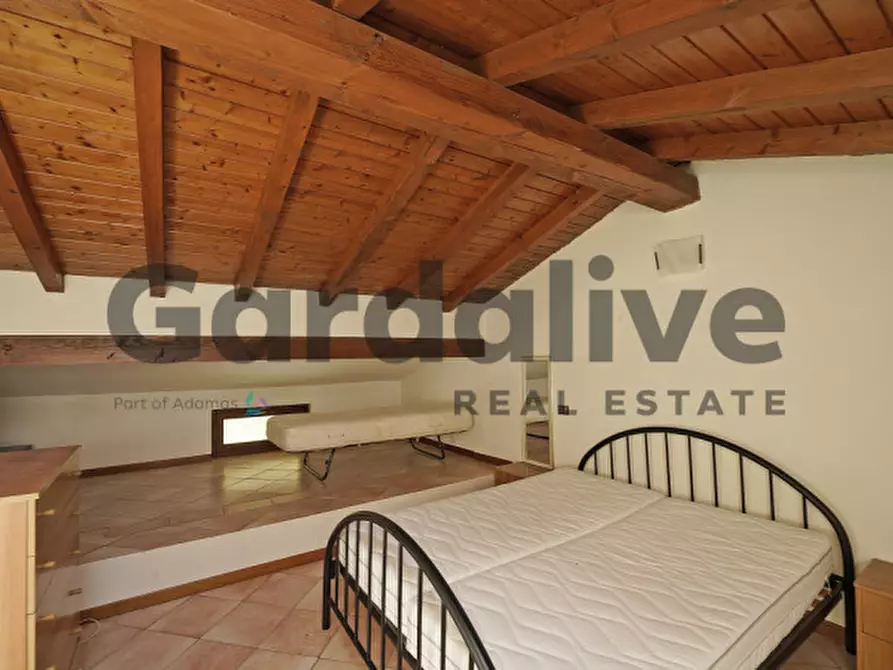 Immagine 22 di Appartamento in vendita  in via borgo alto a Puegnago Sul Garda