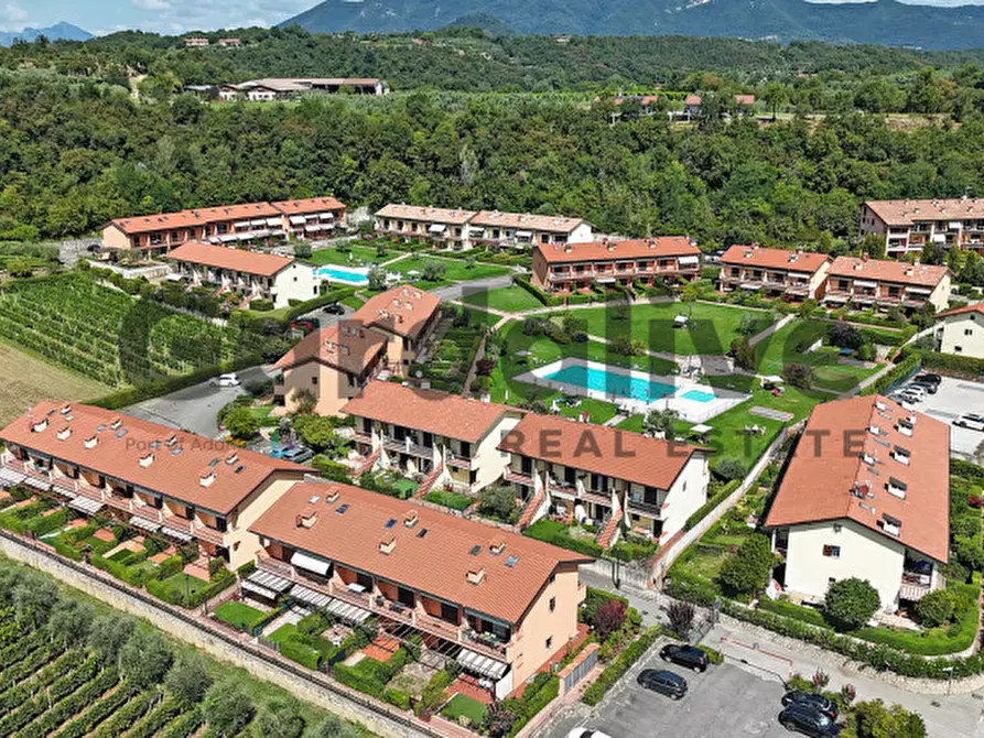 Immagine 35 di Appartamento in vendita  in via borgo alto a Puegnago Sul Garda