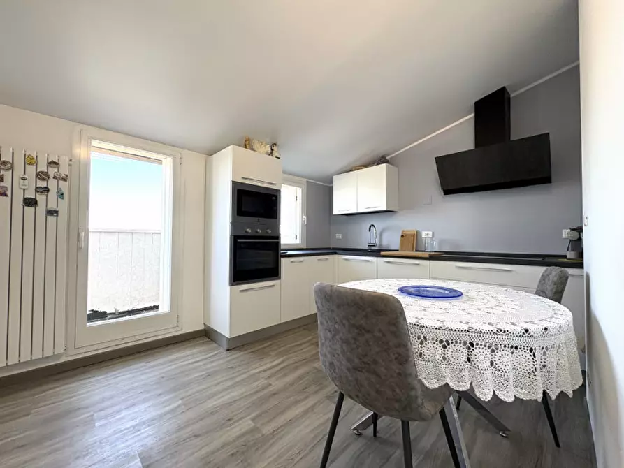 Immagine 9 di Attico in vendita  in Via bracciano a Selvazzano Dentro