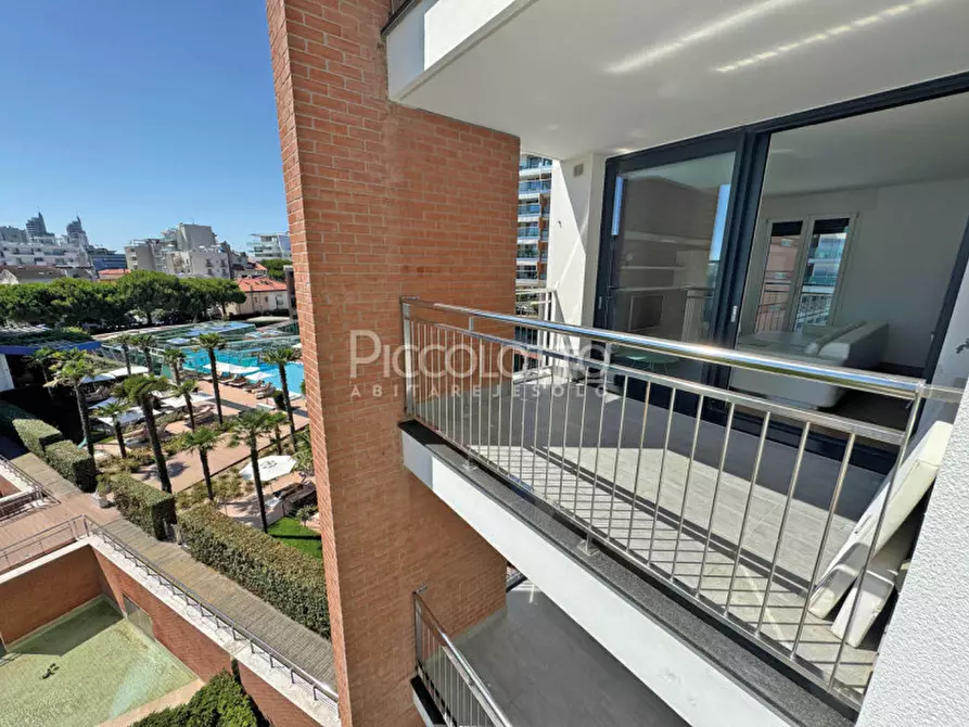 Immagine 5 di Appartamento in vendita  in via Dante Alighieri a Jesolo