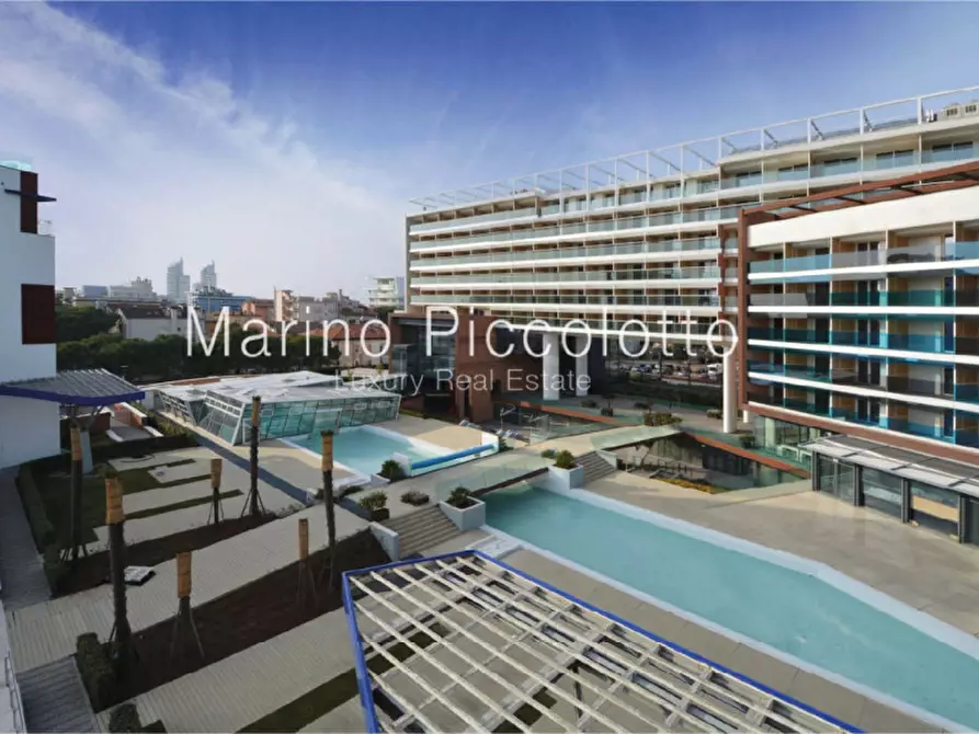 Immagine 10 di Appartamento in vendita  in via Dante Alighieri a Jesolo