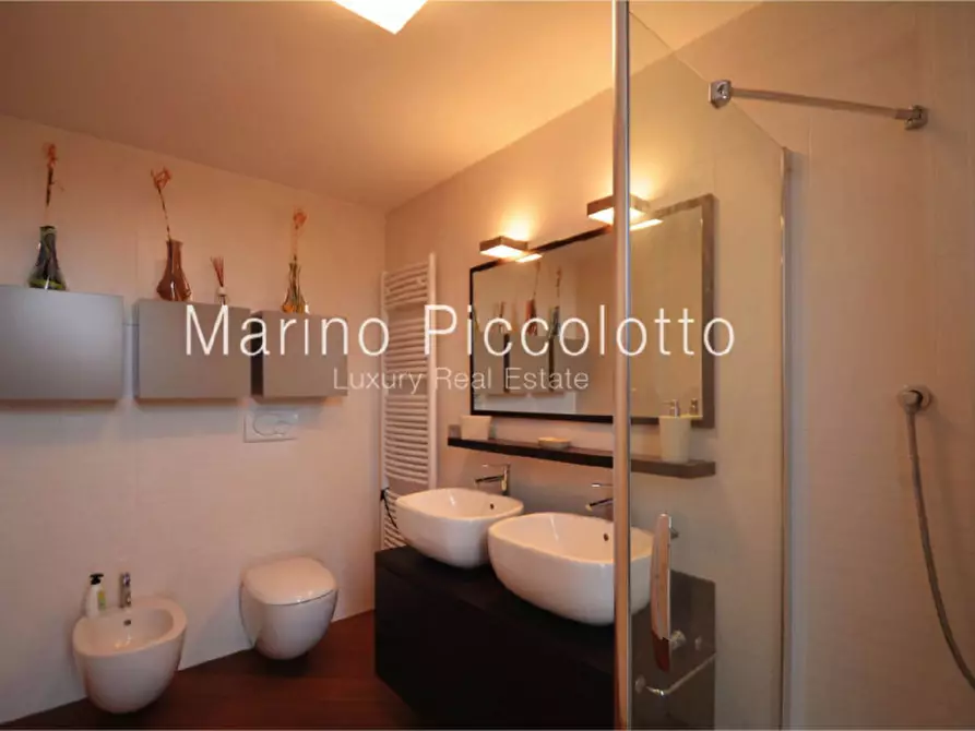 Immagine 11 di Appartamento in vendita  in via Dante Alighieri a Jesolo