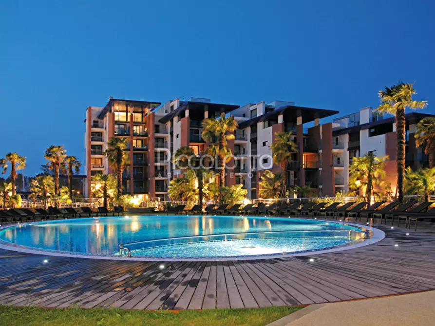 Immagine 17 di Appartamento in vendita  in via Dante Alighieri a Jesolo