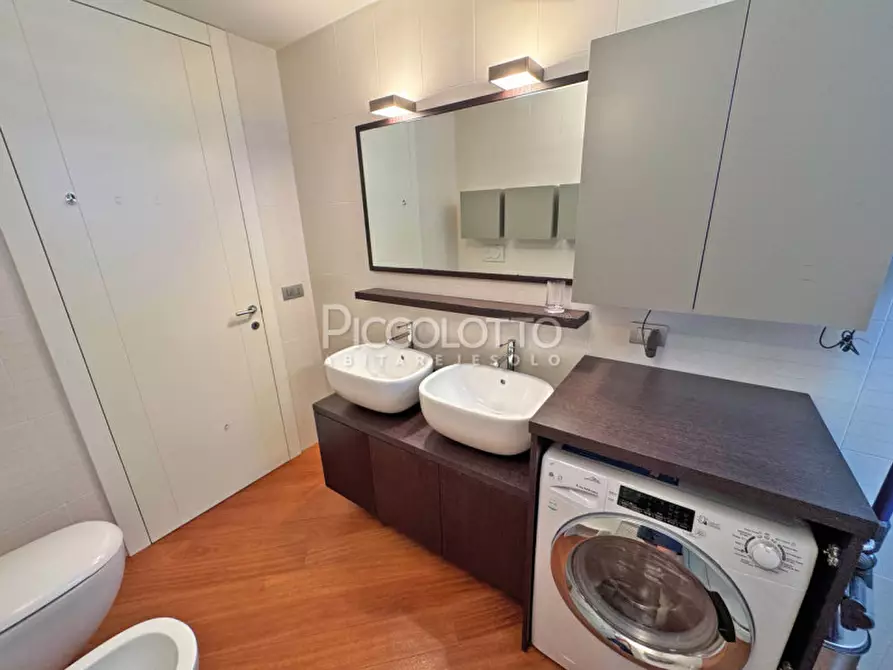 Immagine 19 di Appartamento in vendita  in via Dante Alighieri a Jesolo