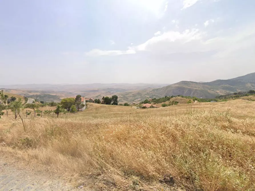Immagine 1 di Terreno in vendita  in Via Acquedotto Romano, Petralia Soprana PA, Italia a Petralia Soprana