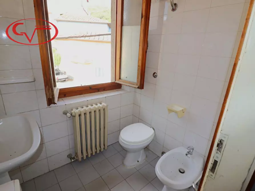 Immagine 10 di Appartamento in vendita  in loro ciuffenna a Loro Ciuffenna