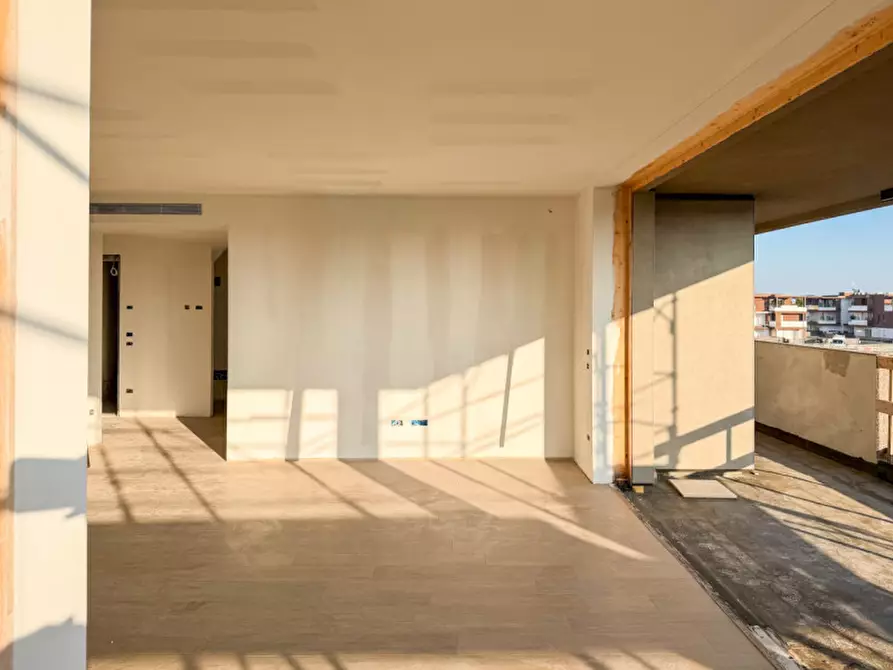 Immagine 2 di Appartamento in vendita  in Via Amerigo Vespucci a Castelfranco Veneto