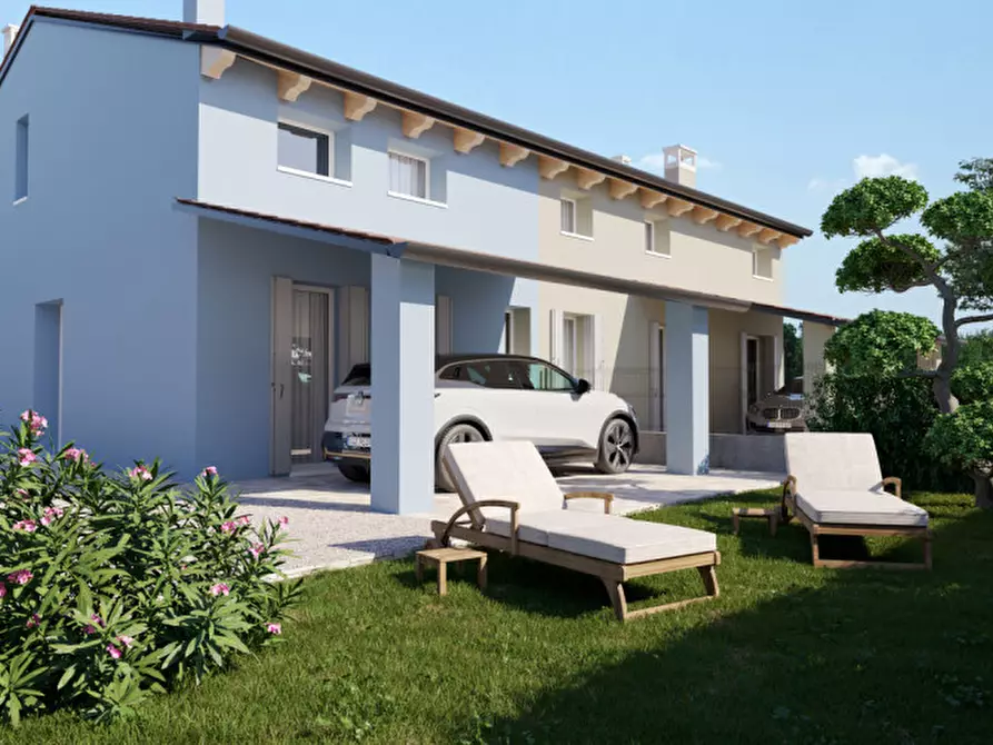 Immagine 1 di Casa bifamiliare in vendita  in Via Giorgio Perlasca a Villa Estense