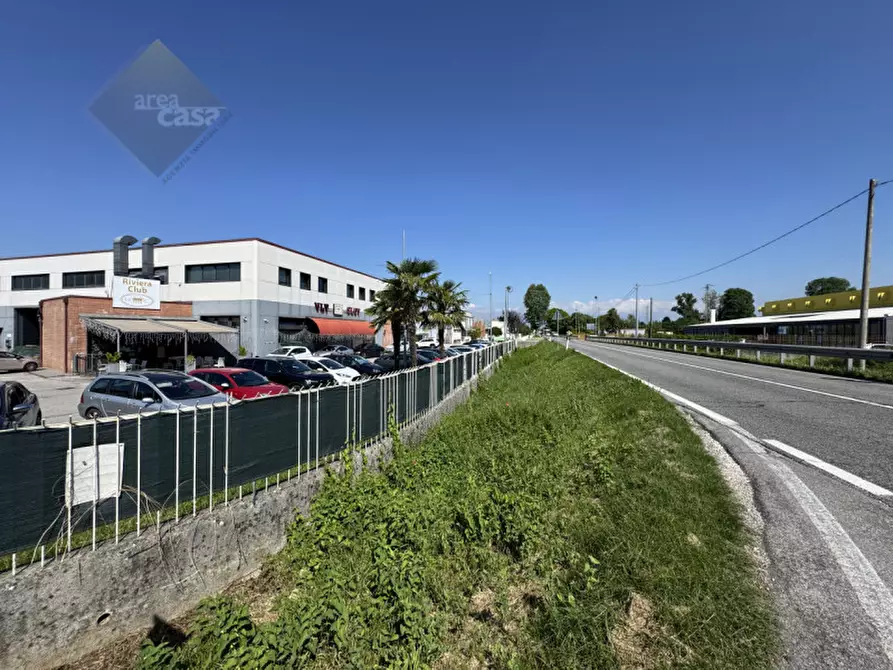 Immagine 8 di Capannone industriale in vendita  in Via Castellana a Resana