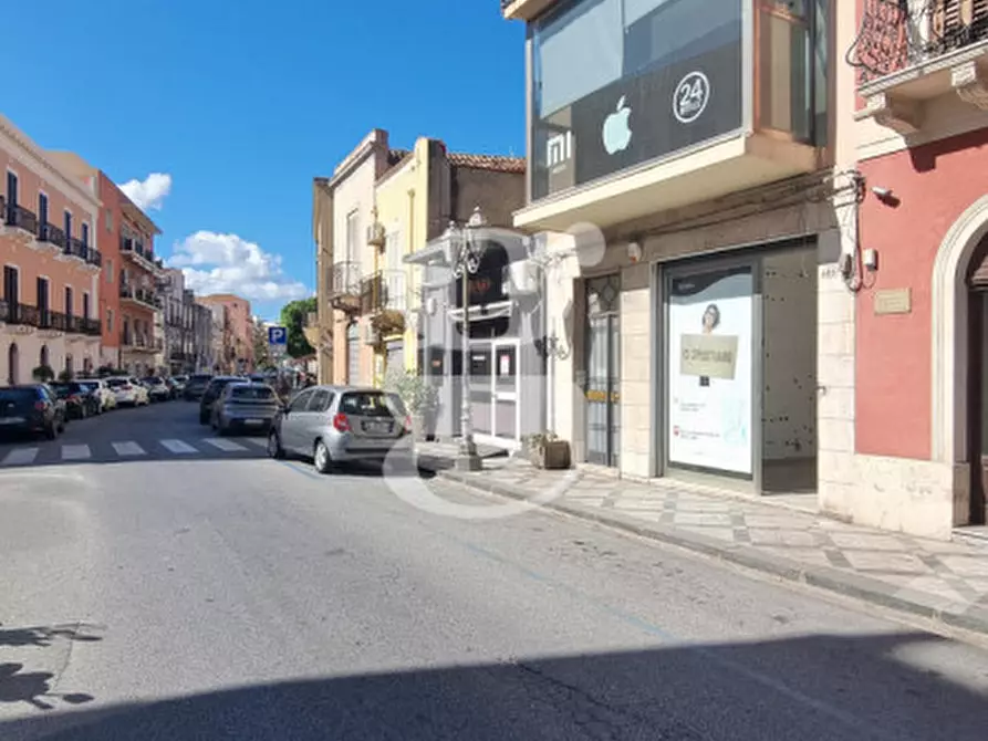 Immagine 21 di Negozio in vendita  in vi aumberto I a Milazzo