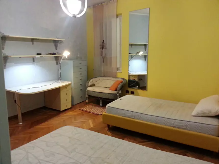 Immagine 6 di Appartamento in vendita  in via della paglia a Ferrara