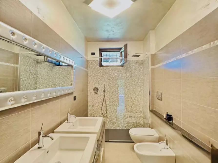 Immagine 21 di Appartamento in vendita  a Borgosatollo