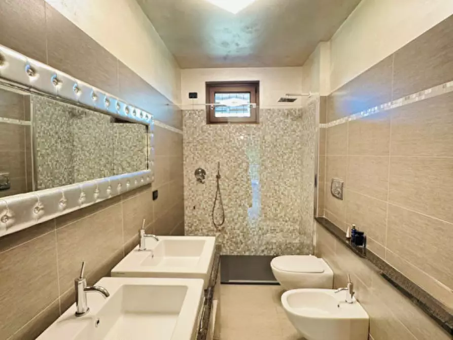 Immagine 22 di Appartamento in vendita  a Borgosatollo