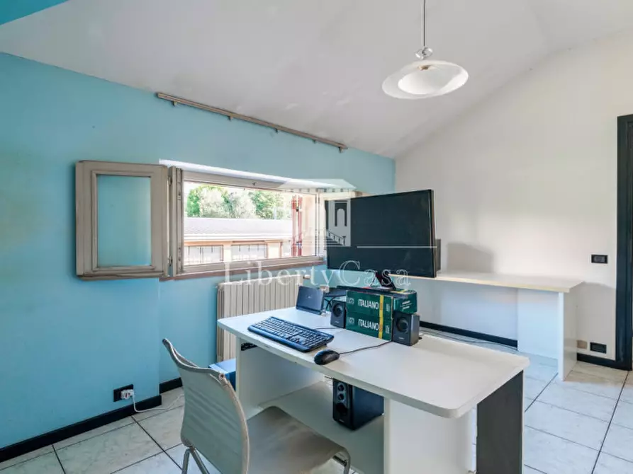 Immagine 18 di Appartamento in vendita  in Viale Marco Enrico Bossi a Salò