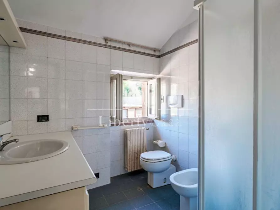 Immagine 19 di Appartamento in vendita  in Viale Marco Enrico Bossi a Salò