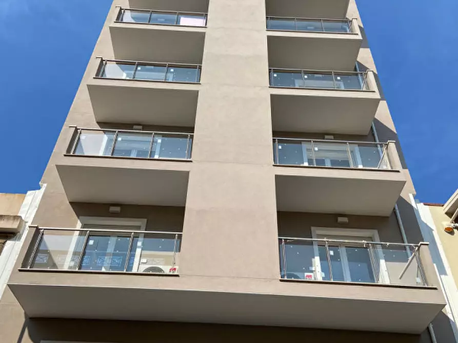 Immagine 11 di Appartamento in affitto  in Via Fratelli Cairoli a Reggio Di Calabria