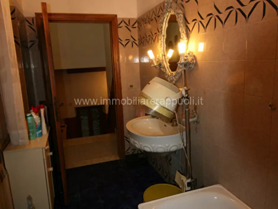 Immagine 7 di Casa indipendente in vendita  a Sinalunga