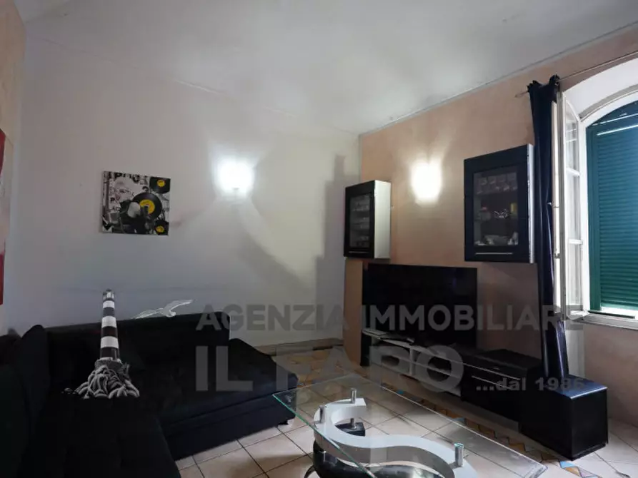 Immagine 2 di Appartamento in vendita  in Via Quarto a La Maddalena