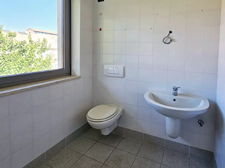 Immagine 5 di Ufficio in vendita  in via degli artigiani a Este