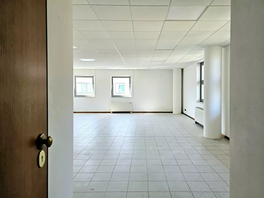 Immagine 6 di Ufficio in vendita  in via degli artigiani a Este