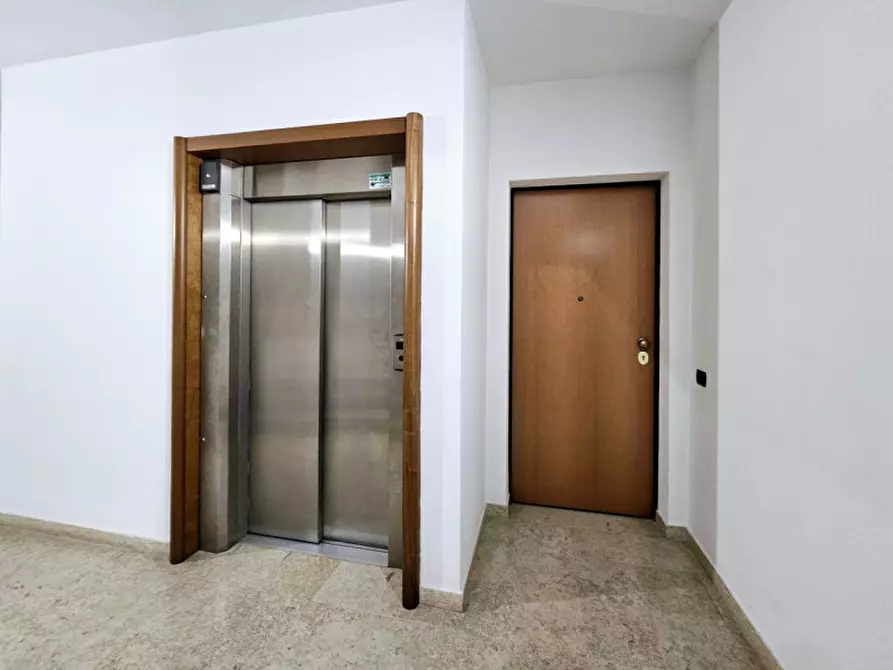 Immagine 8 di Ufficio in vendita  in via degli artigiani a Este