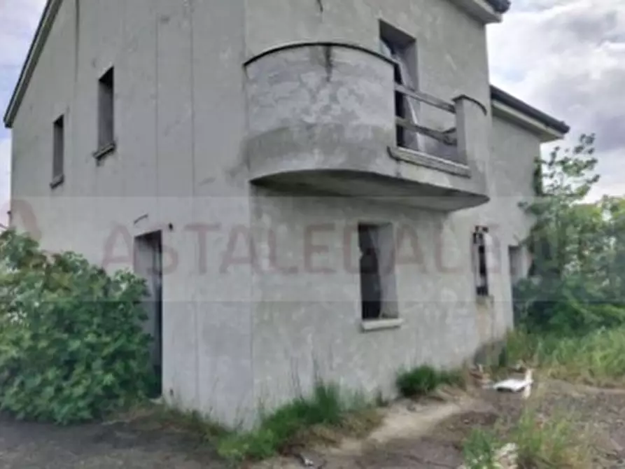 Immagine 5 di Casa indipendente in vendita  in VIA GIACOMO LEOPARDI a Giacciano Con Baruchella