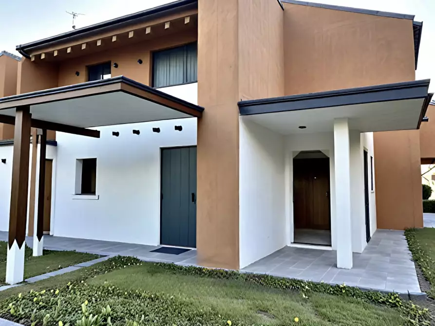 Immagine 3 di Casa quadrifamiliare in vendita  in Via Roma a Piombino Dese