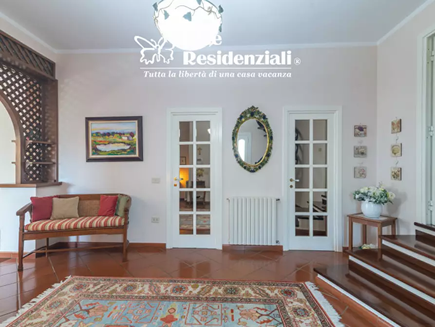 Immagine 5 di Villa in vendita  in via Parigi a Olbia