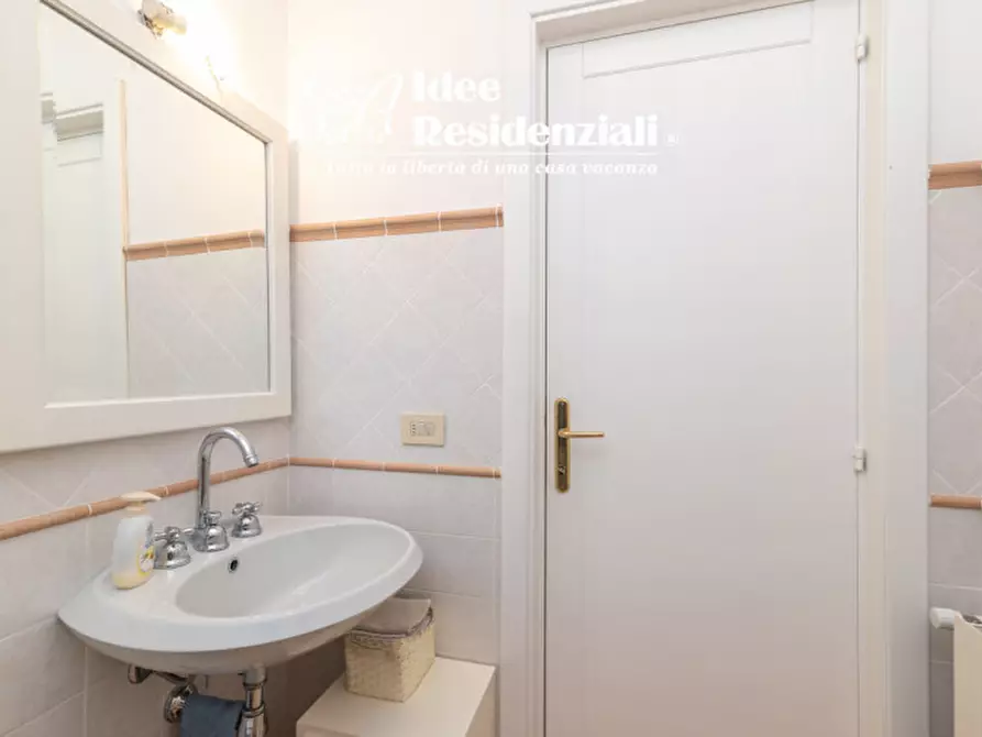 Immagine 28 di Villa in vendita  in via Parigi a Olbia