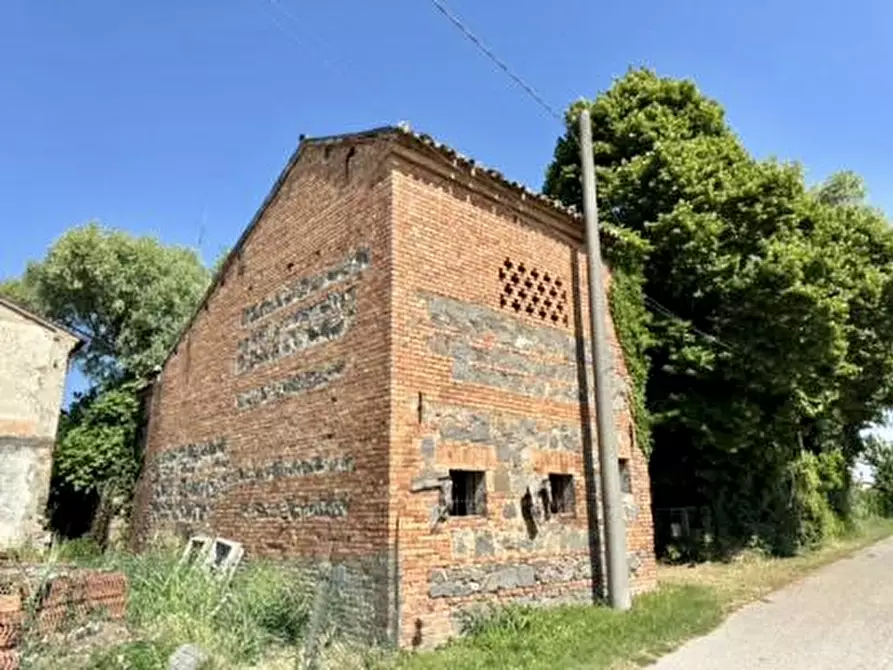 Immagine 3 di Rustico / casale in vendita  in Via Corniola Destra a Sant'urbano