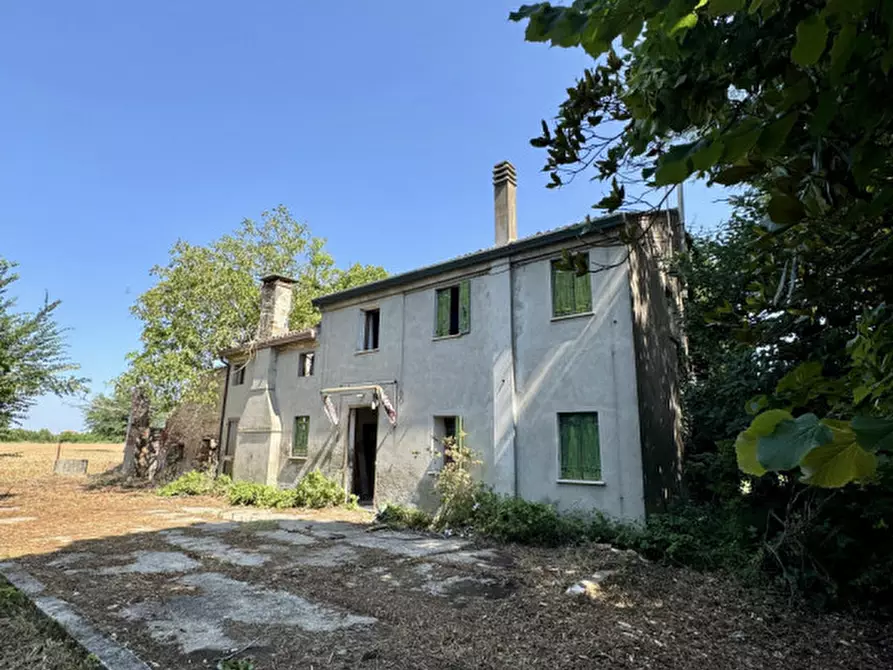 Immagine 9 di Rustico / casale in vendita  in Via Corniola Destra a Sant'urbano