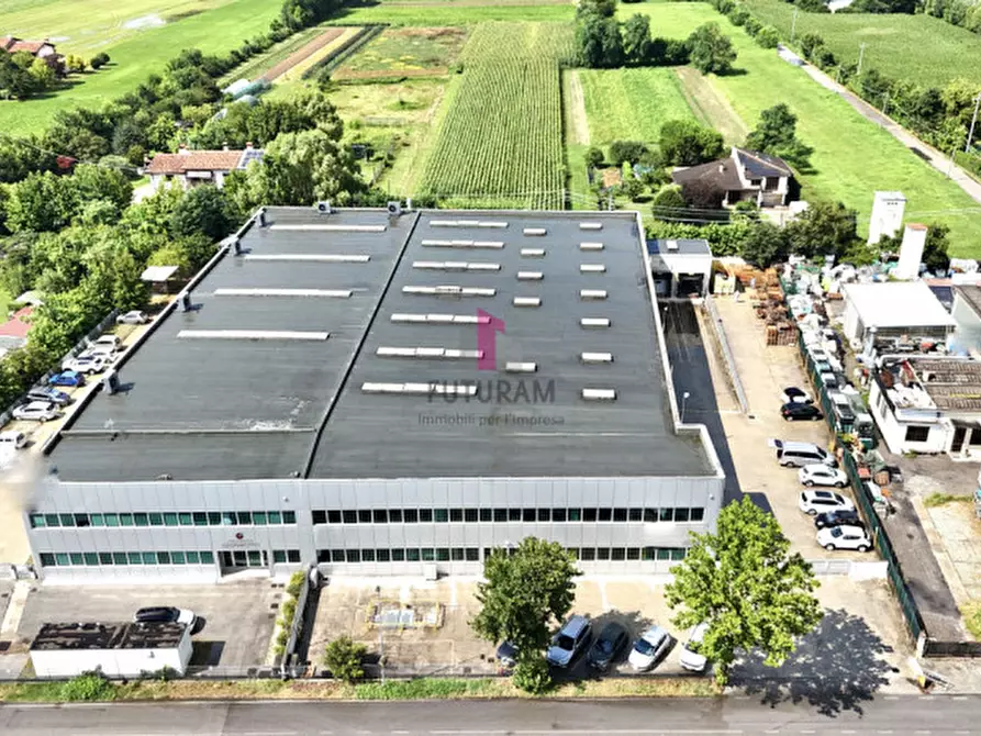 Immagine 3 di Capannone industriale in vendita  in Via Fontanoni a Bolzano Vicentino