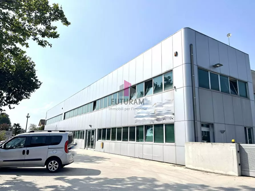 Immagine 15 di Capannone industriale in vendita  in Via Fontanoni a Bolzano Vicentino