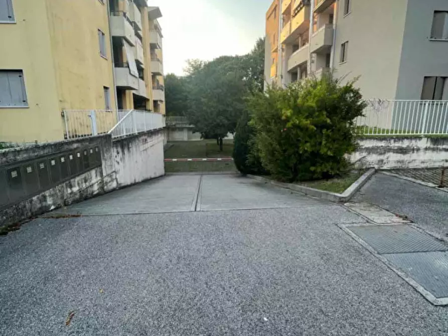 Immagine 15 di Appartamento in vendita  in Via Leo Girolami a Pordenone